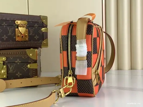 WIS VUITTON Messenger-24*24*8CM Chess LOUIS 0525
